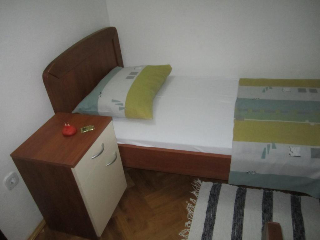Apartments Nives Supetar Exterior photo