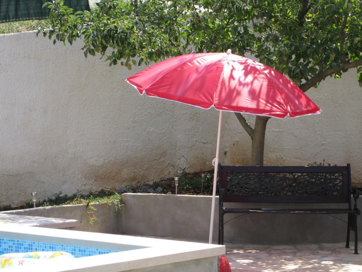 Apartments Nives Supetar Exterior photo